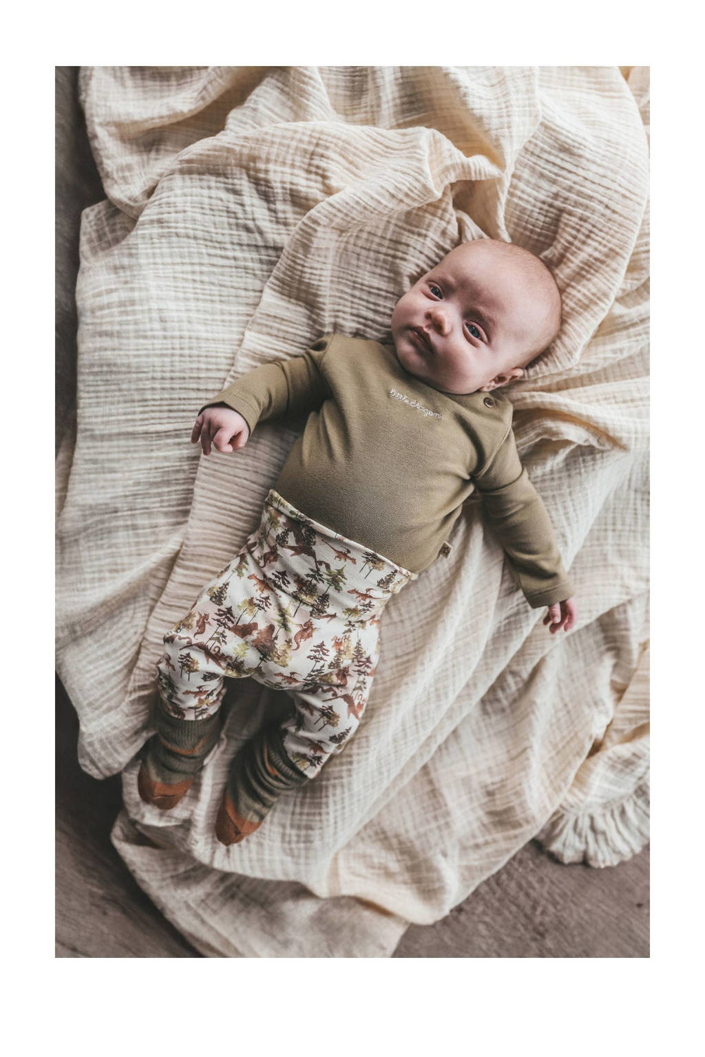 Your Wishes baby broek met all over print wit/groen/bruin