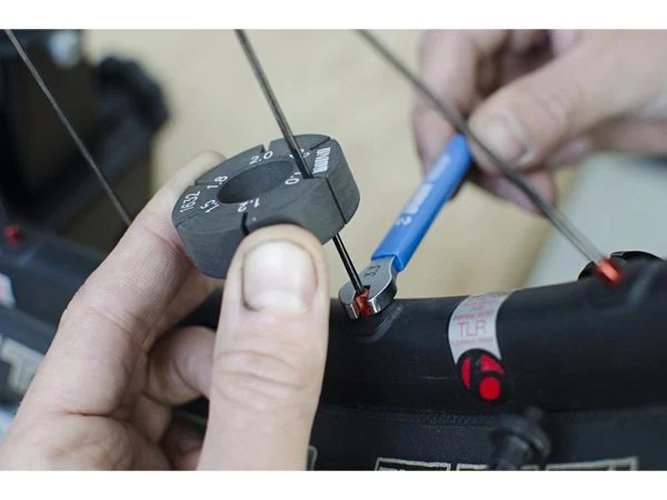 Unior Flat Spoke Egerholder