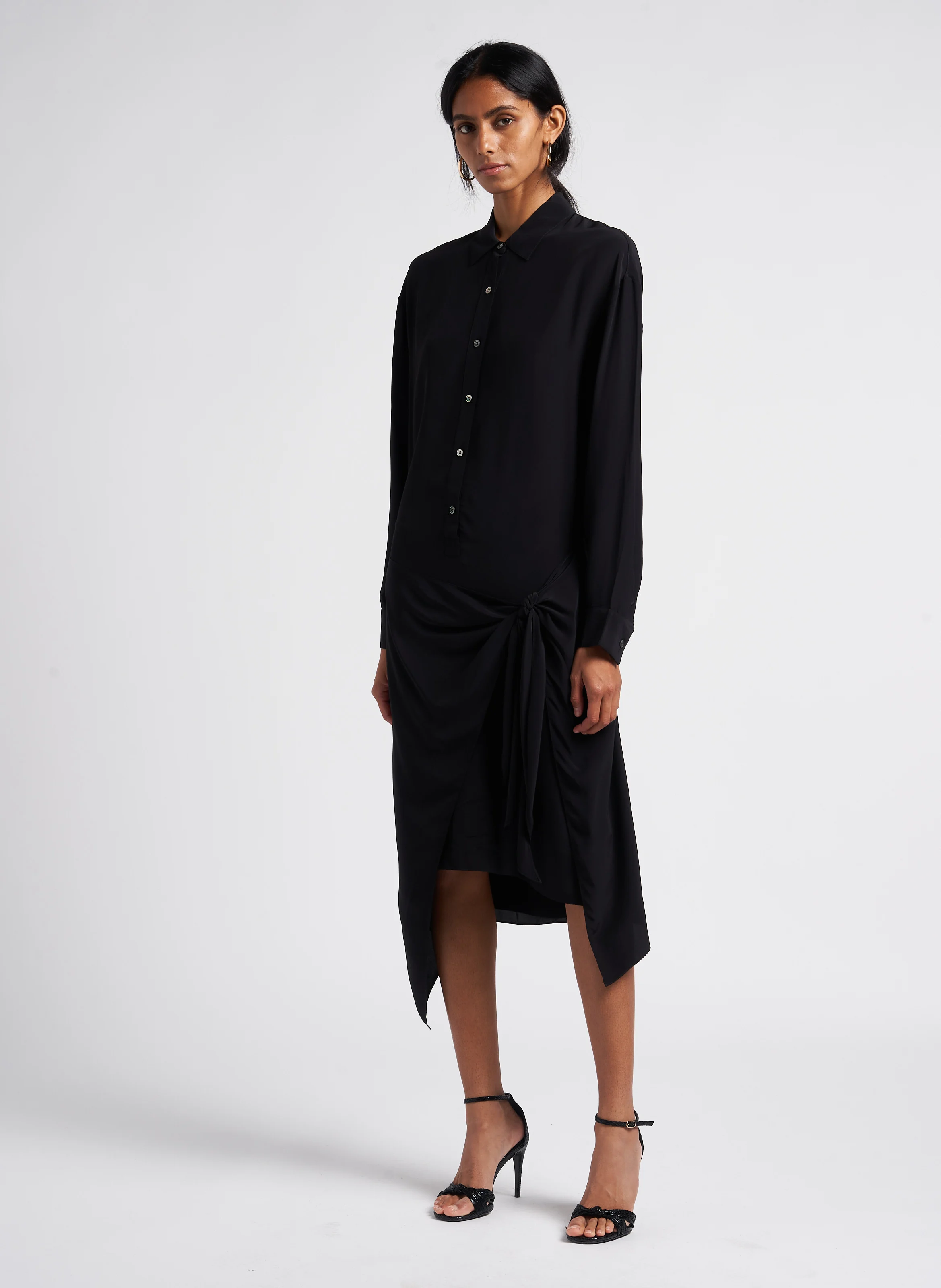 Robe col classique évasée | Noir