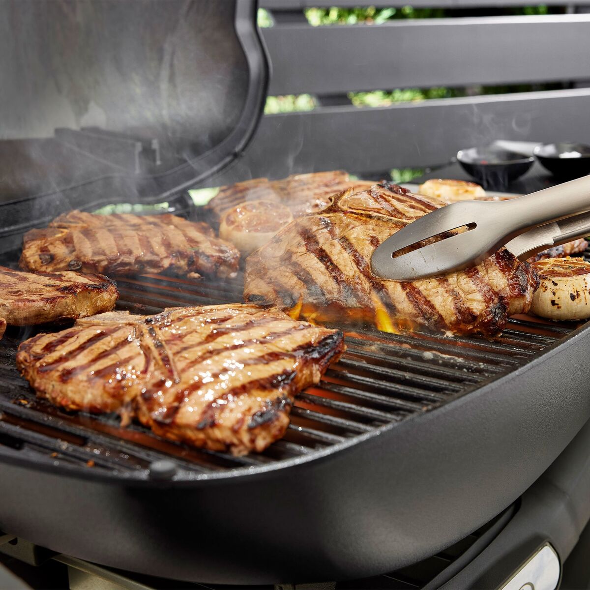 Q3200N+ Gassgrill med vogn