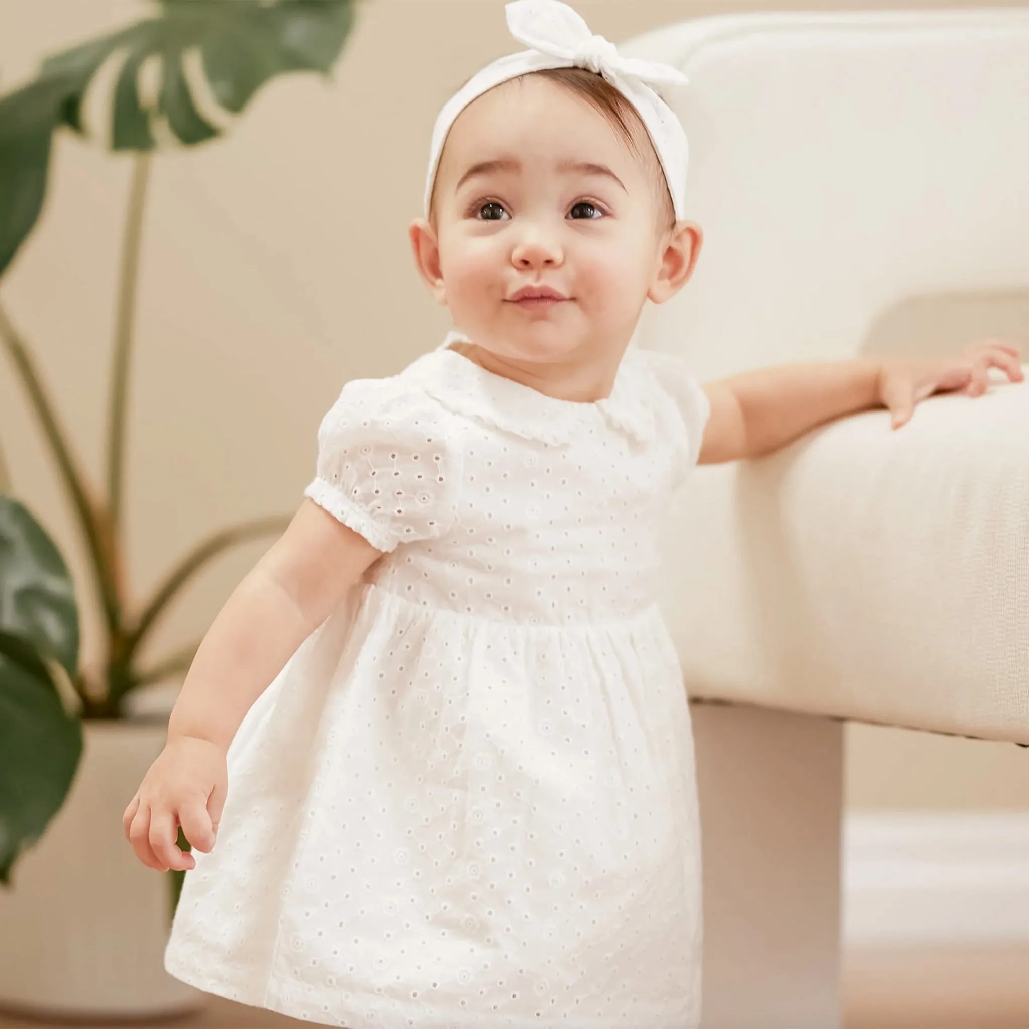 Firsts par Petit Lem Robe Broderie Anglaise 3-24mois