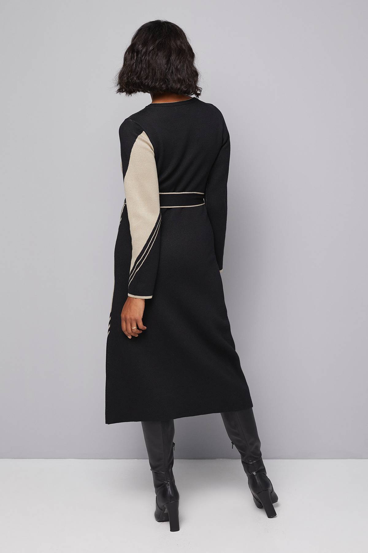 Wallis Robe Tricotée Jacquard Asymétrique