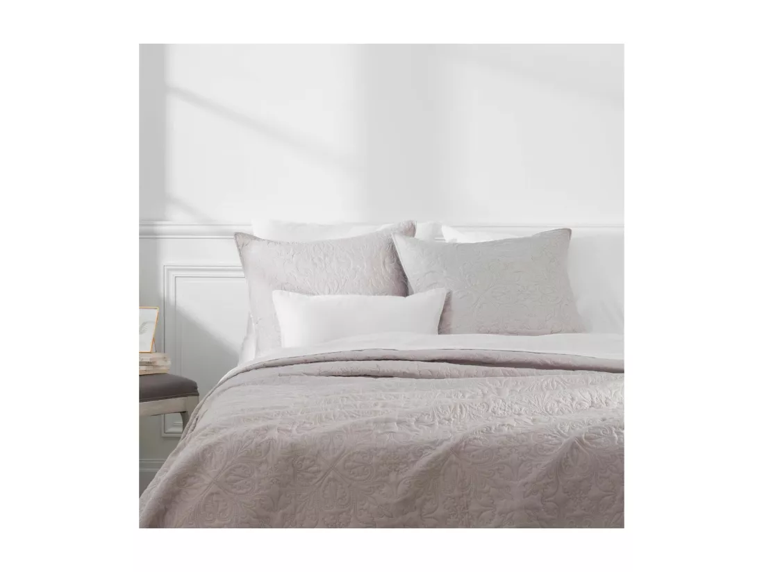 Dessus de lit Beige Lin motif Arabesque 240 x 260 avec 2 Taies