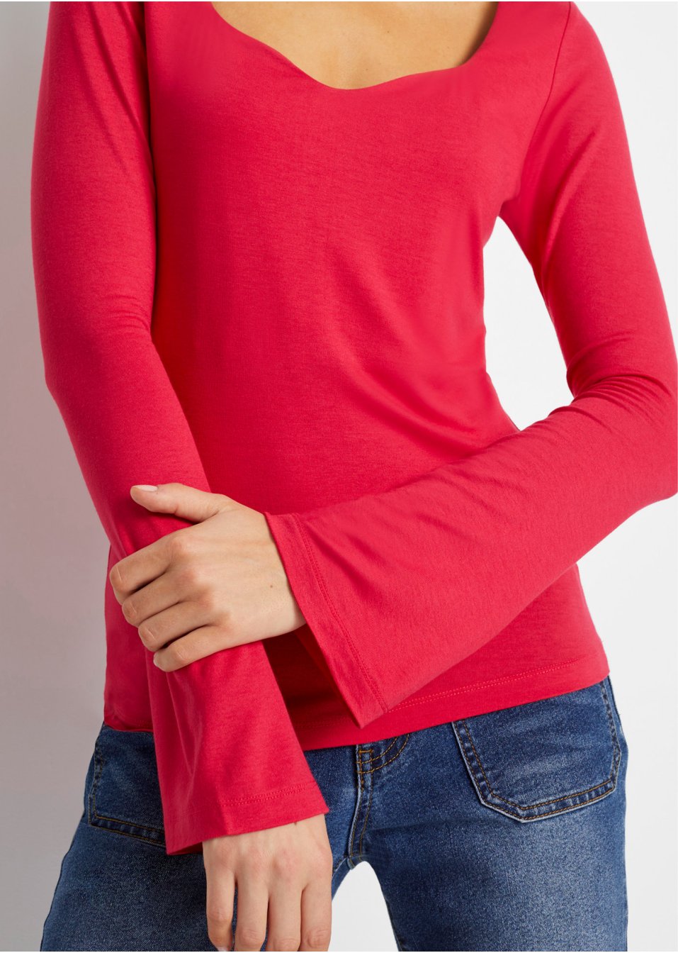 T-shirt manches longues avec décolleté cœur en viscose