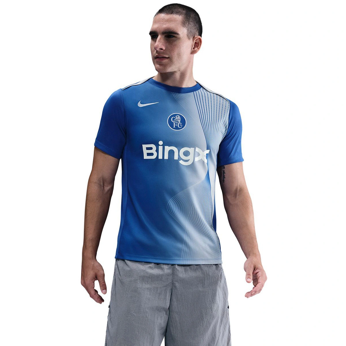 Camisola Nike Chelsea FC x Total 90 Pre-Match 2025-2026