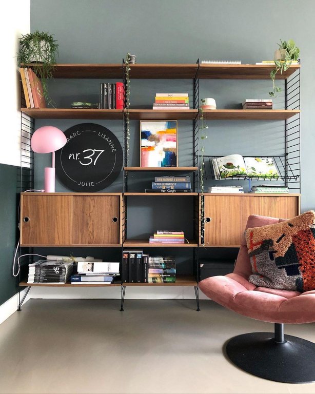 String Furniture Kast met schuifdeur 78 x 30 x 42 cm walnoot