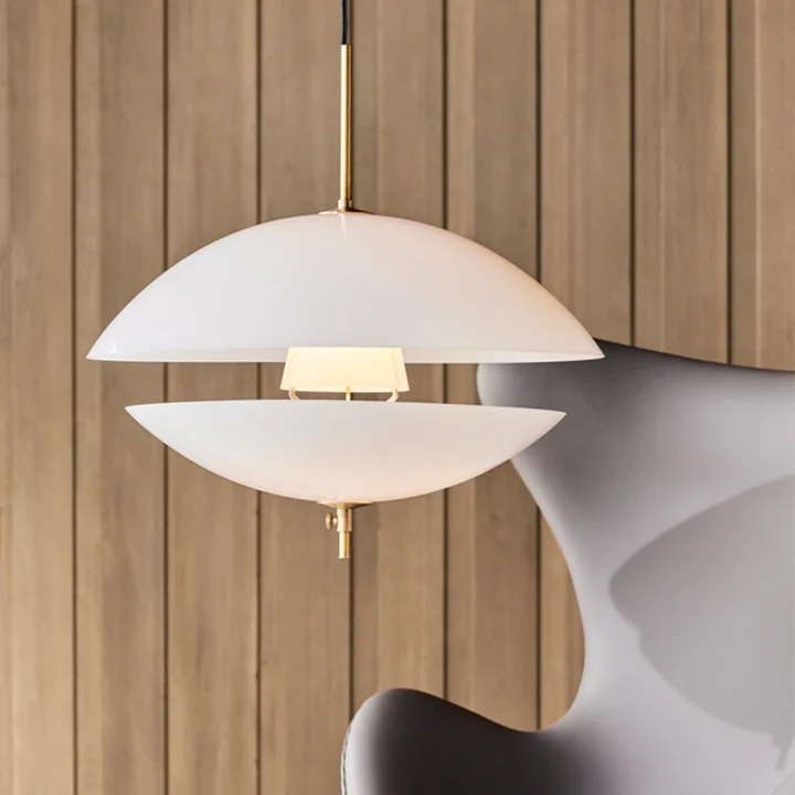 Fritz Hansen - Clam Pendelleuchte Ø 44 cm, weiss