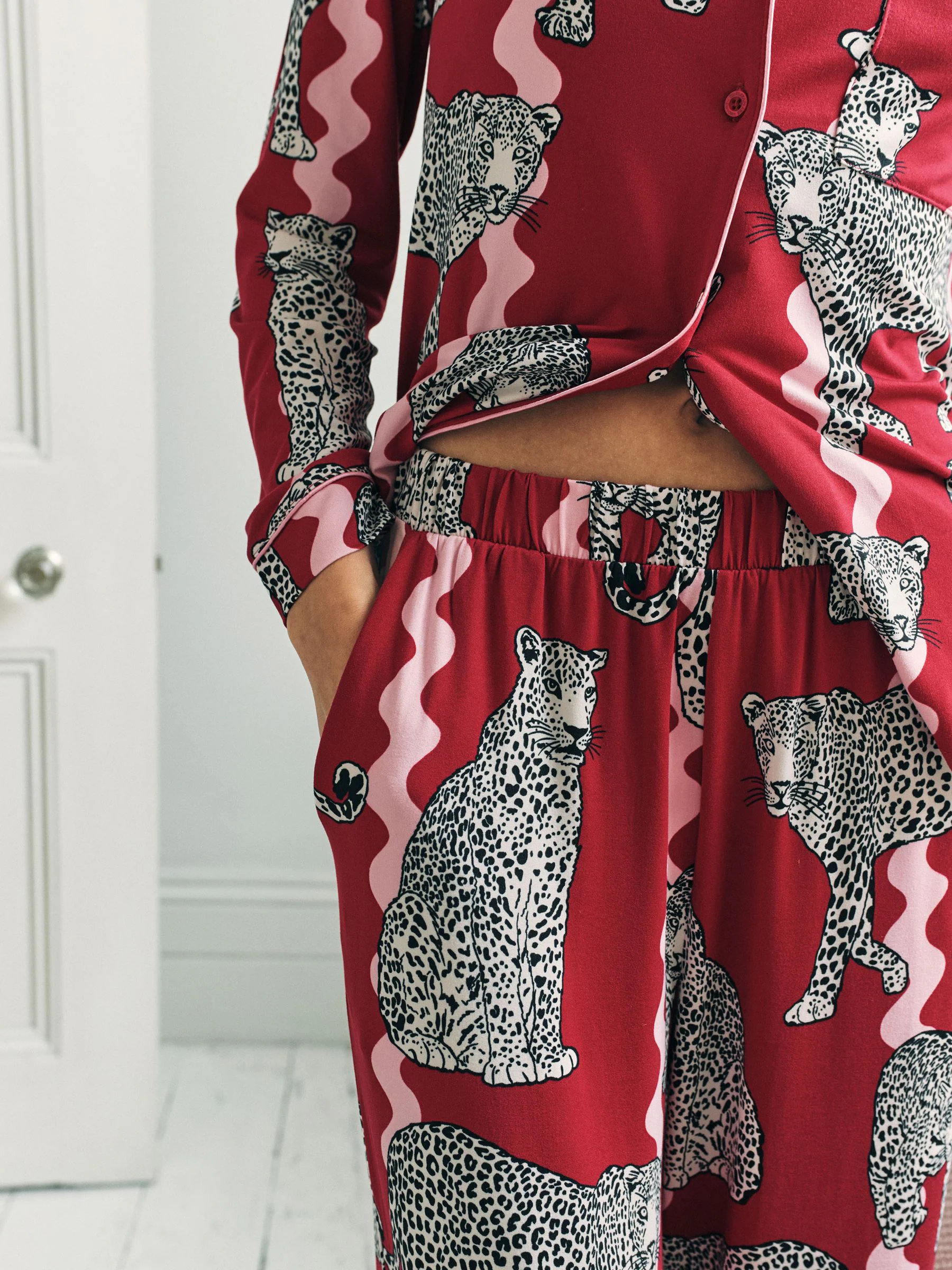 Chelsea Peers Snow Leopard Wavy Stripe Print Long Pyjamas Set