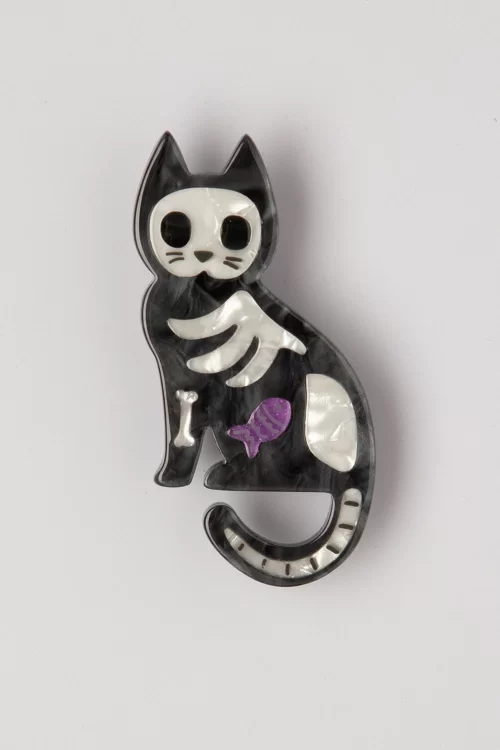 Erstwilder Tabby Tombstone broche