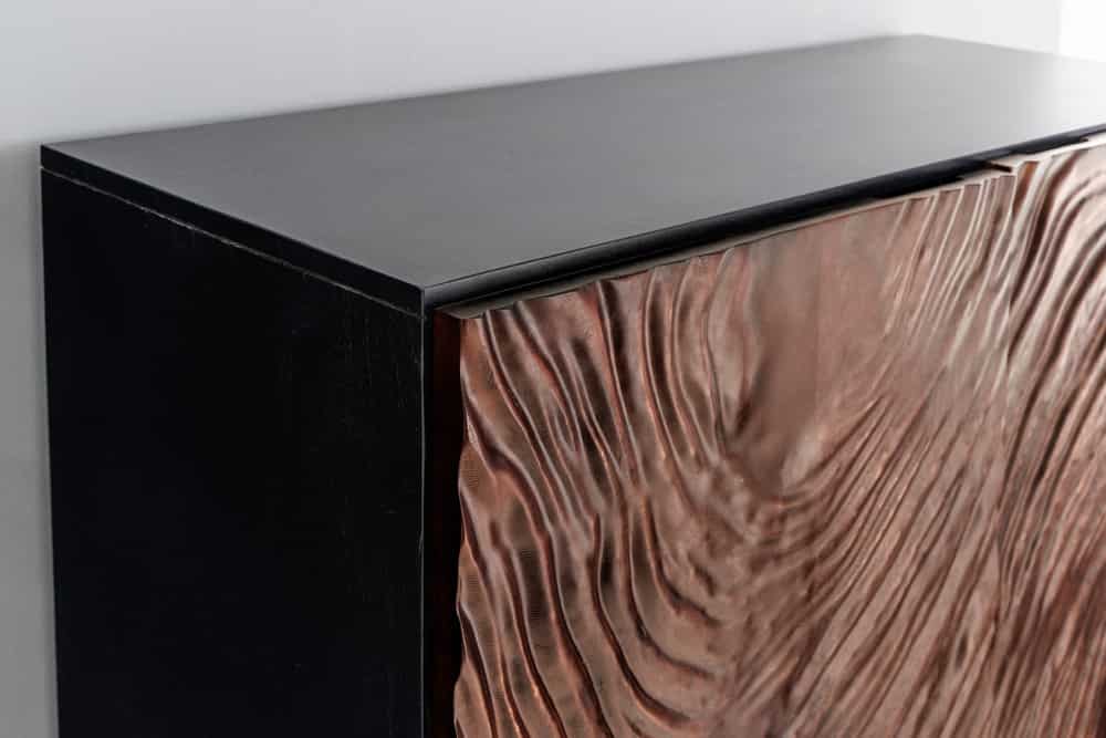 Massives Highboard FLUID 110cm walnuss-braun Akazienholz aufwendiges 3D-Design