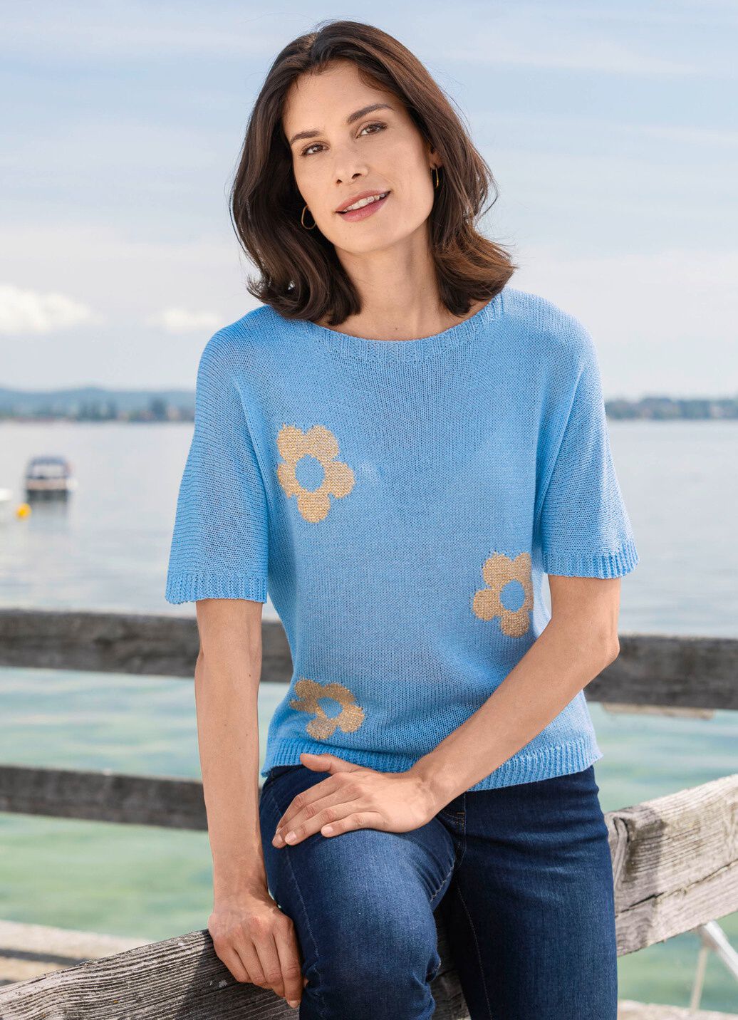Pullover mit Glitzer in Blumenmotiven