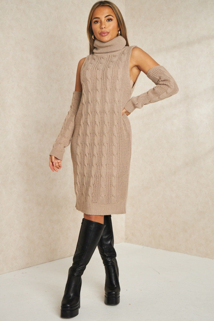 Robe pull en grosses mailles beige foncé sans manches + mitaines