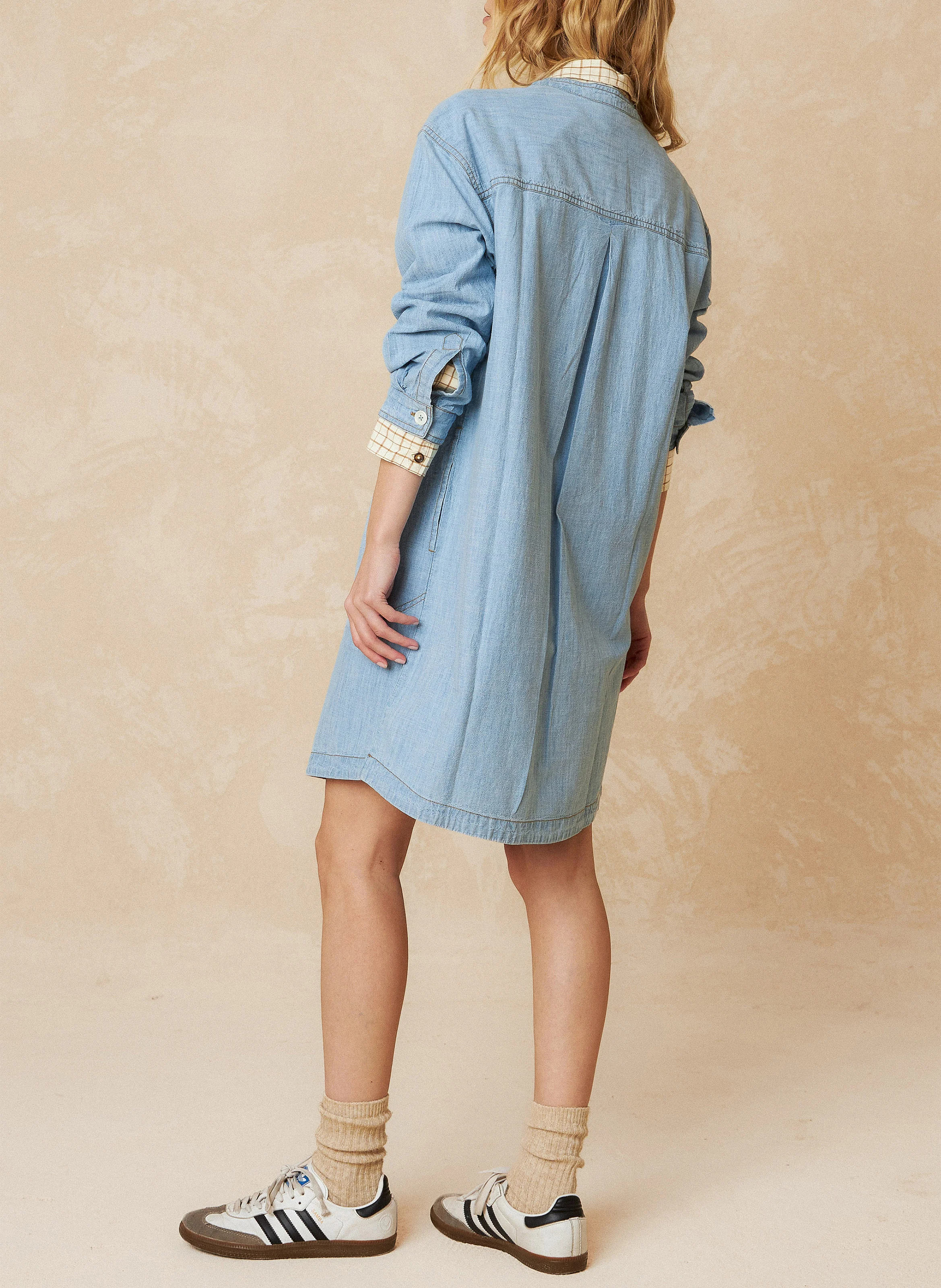 Robe courte col rond en denim | Bleu