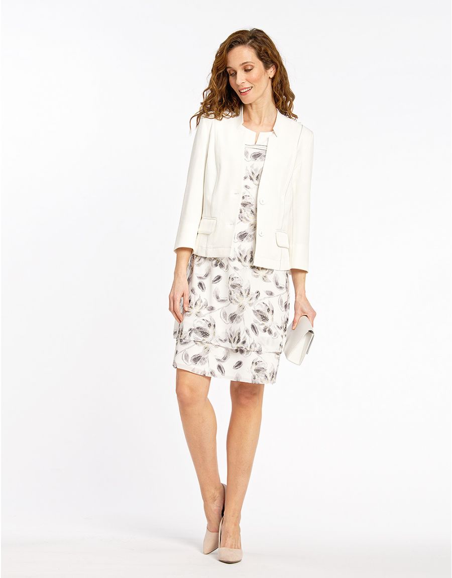 Robe chic écrue à volants