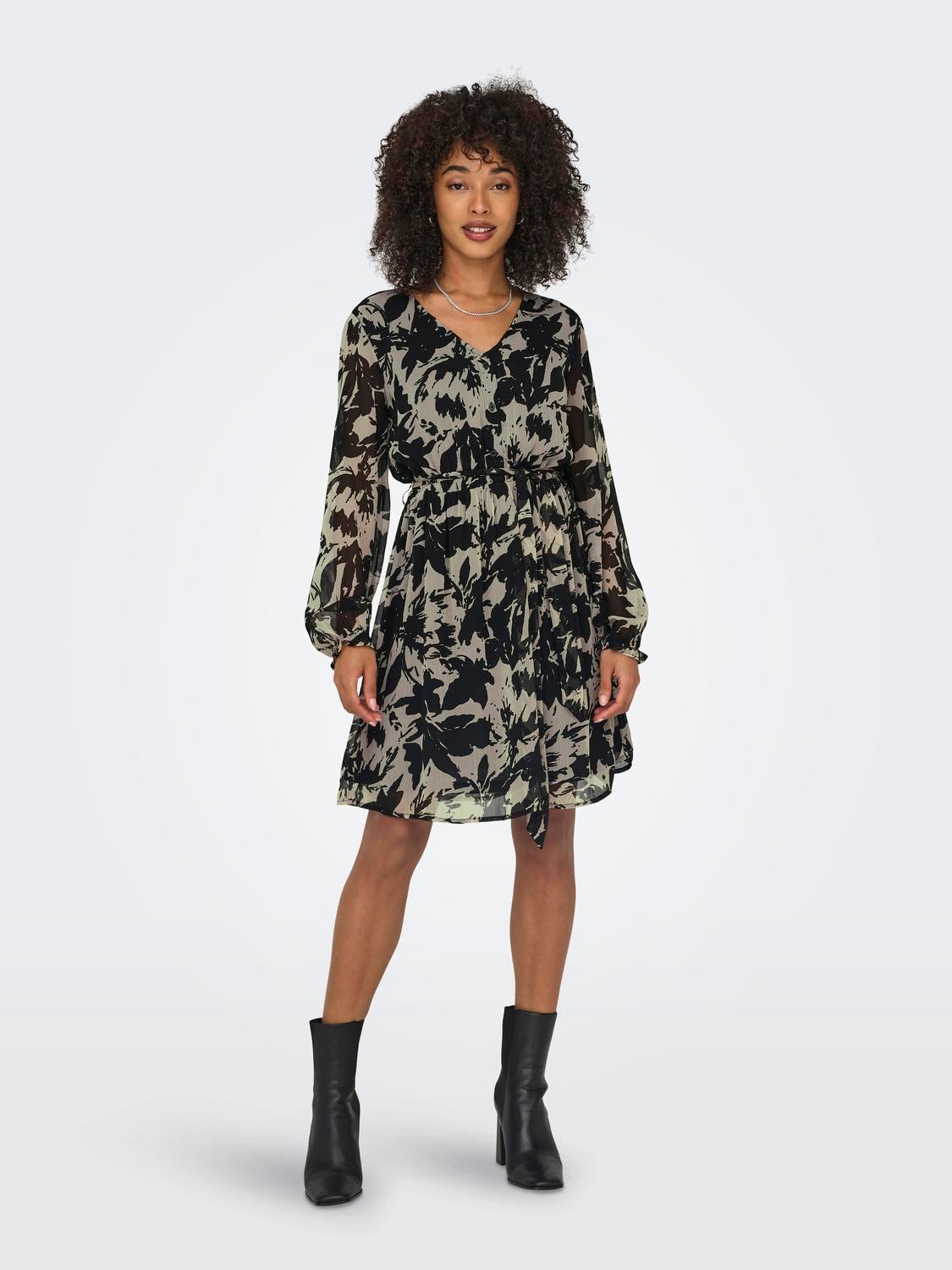 JDYISABELLA Kurzes Kleid Black