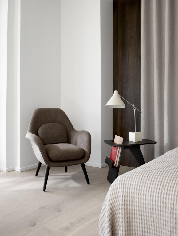 Fredericia Magazine bijzettafel black lacquered