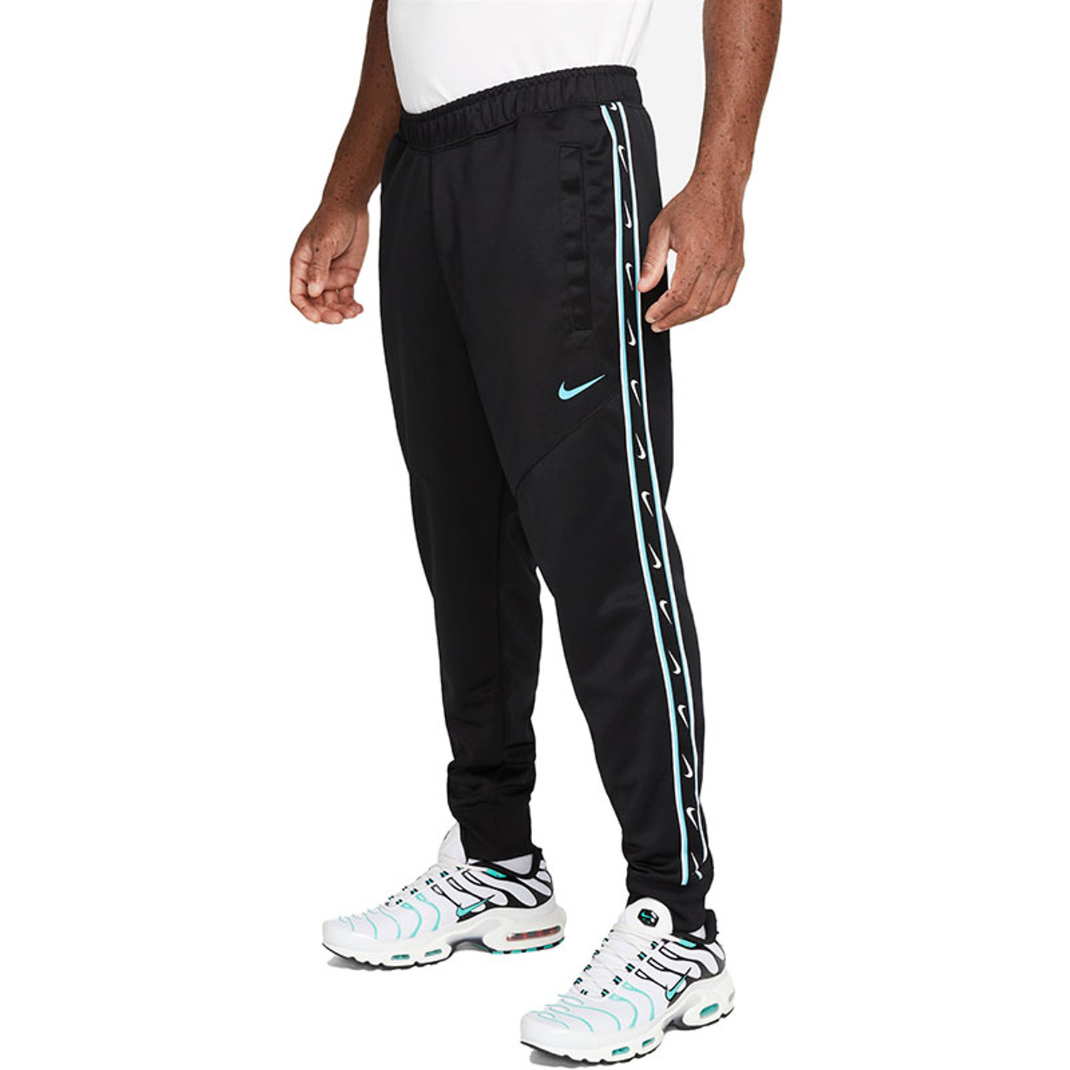 Nike Sportswear Repeat Trainingspak