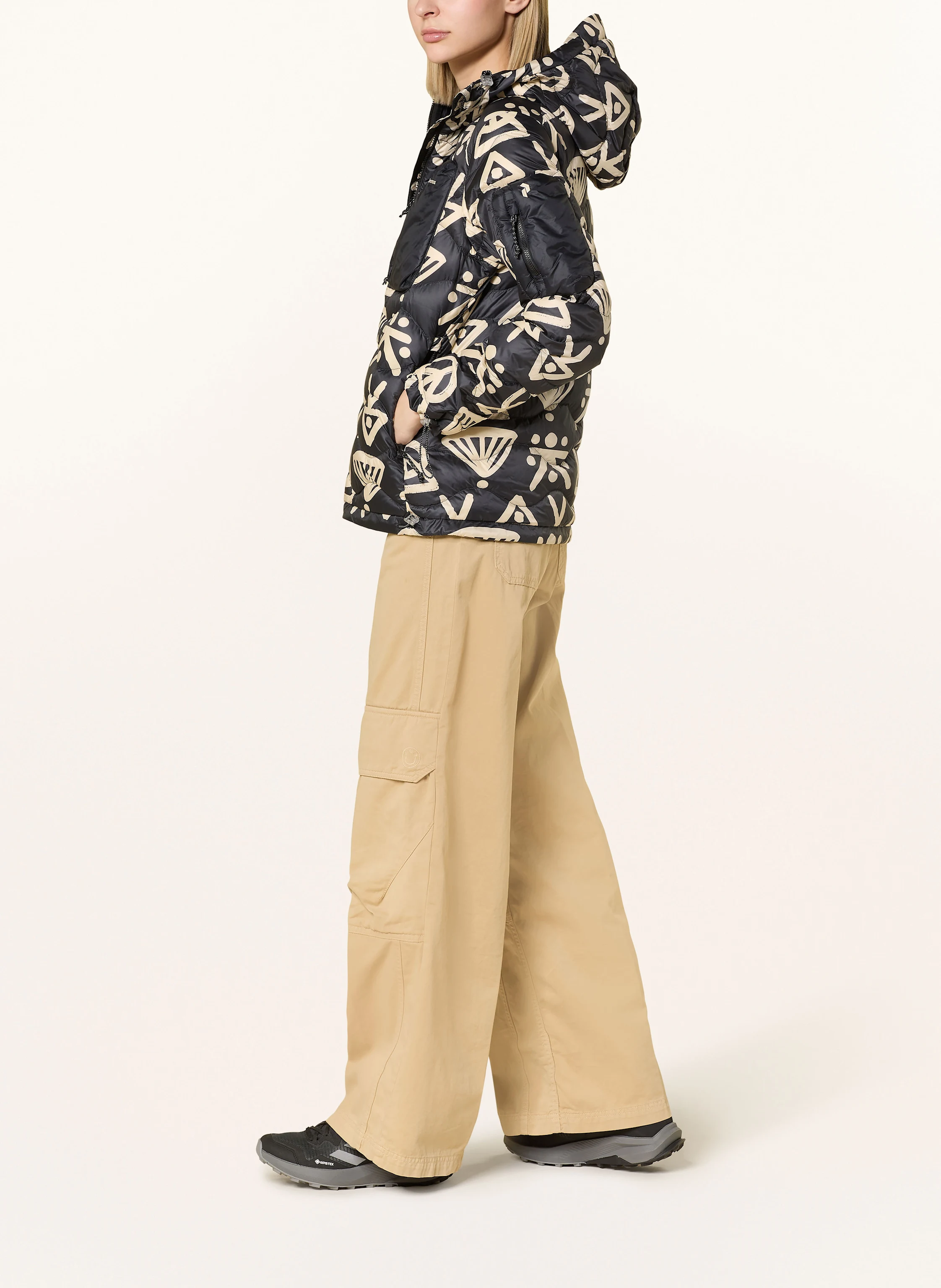 Peak Performance Daunenjacke GRAPHIC HELIUM UTILITY