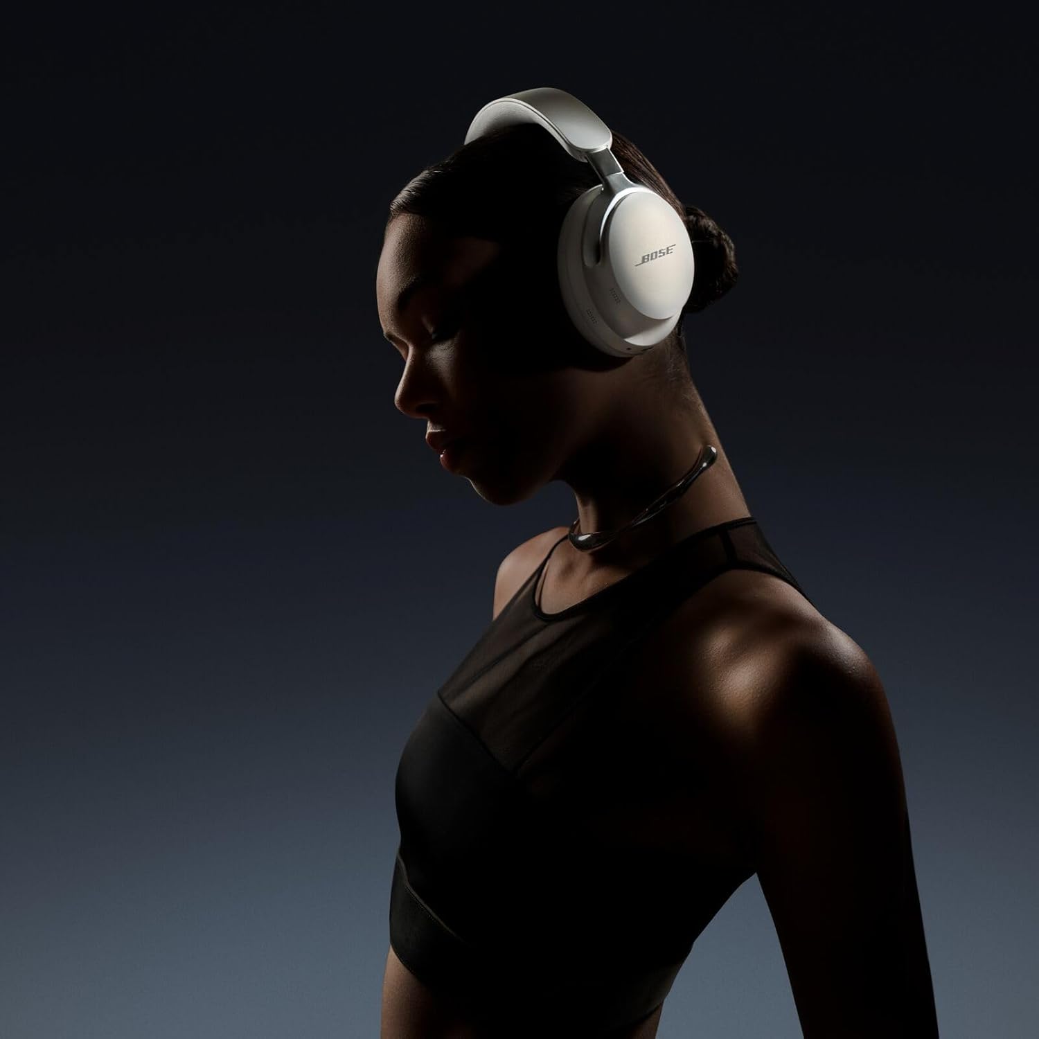 Bose QuietComfort Ultra Headphones, Casque sans Fil à réduction de Bruit avec Audio Spatial, Casque Bluetooth Confortable, Jusqu’à 24 h d’autonomie de la Batterie