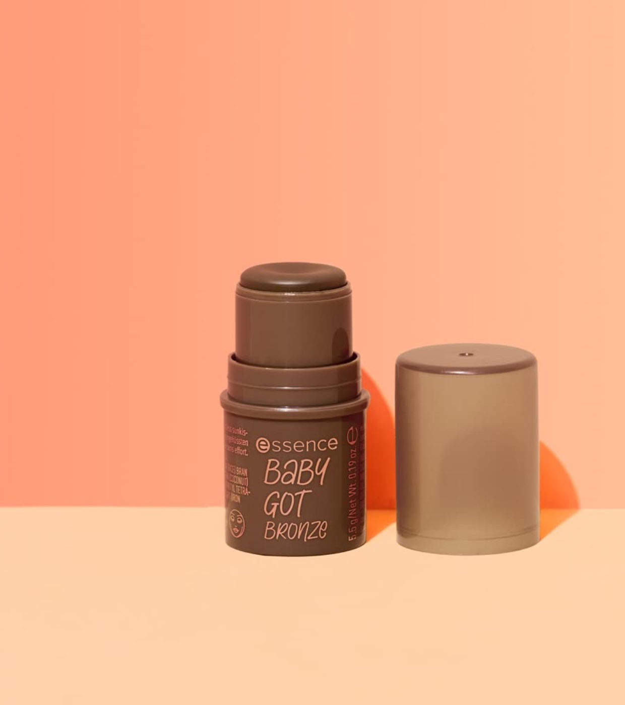 essence - Bastão bronzeador Baby Got Bronze - 30: Mocha Me Crazy