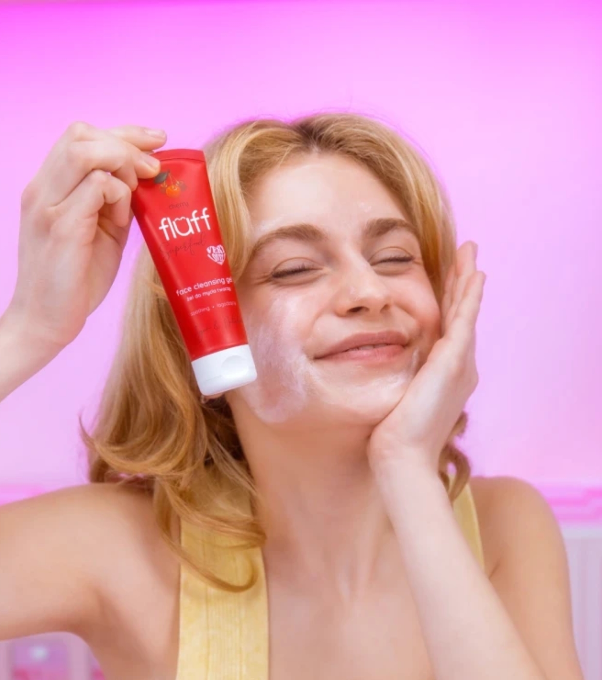 Fluff - Gel de Limpeza Facial Calmante - Cereja
