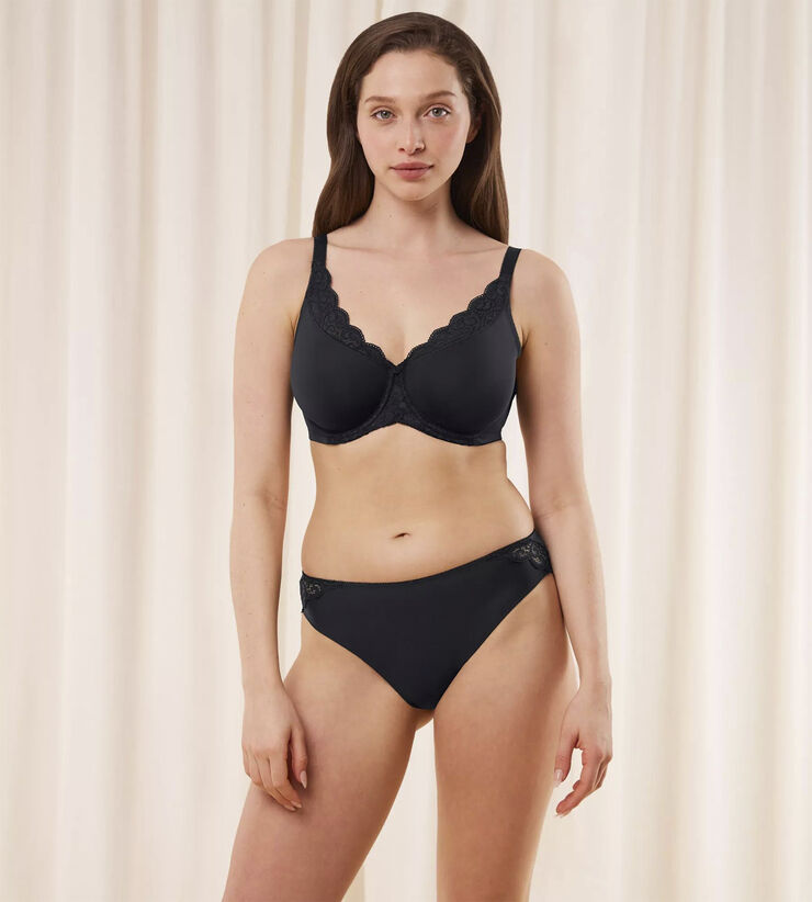 Triumph Amourette W01 Black