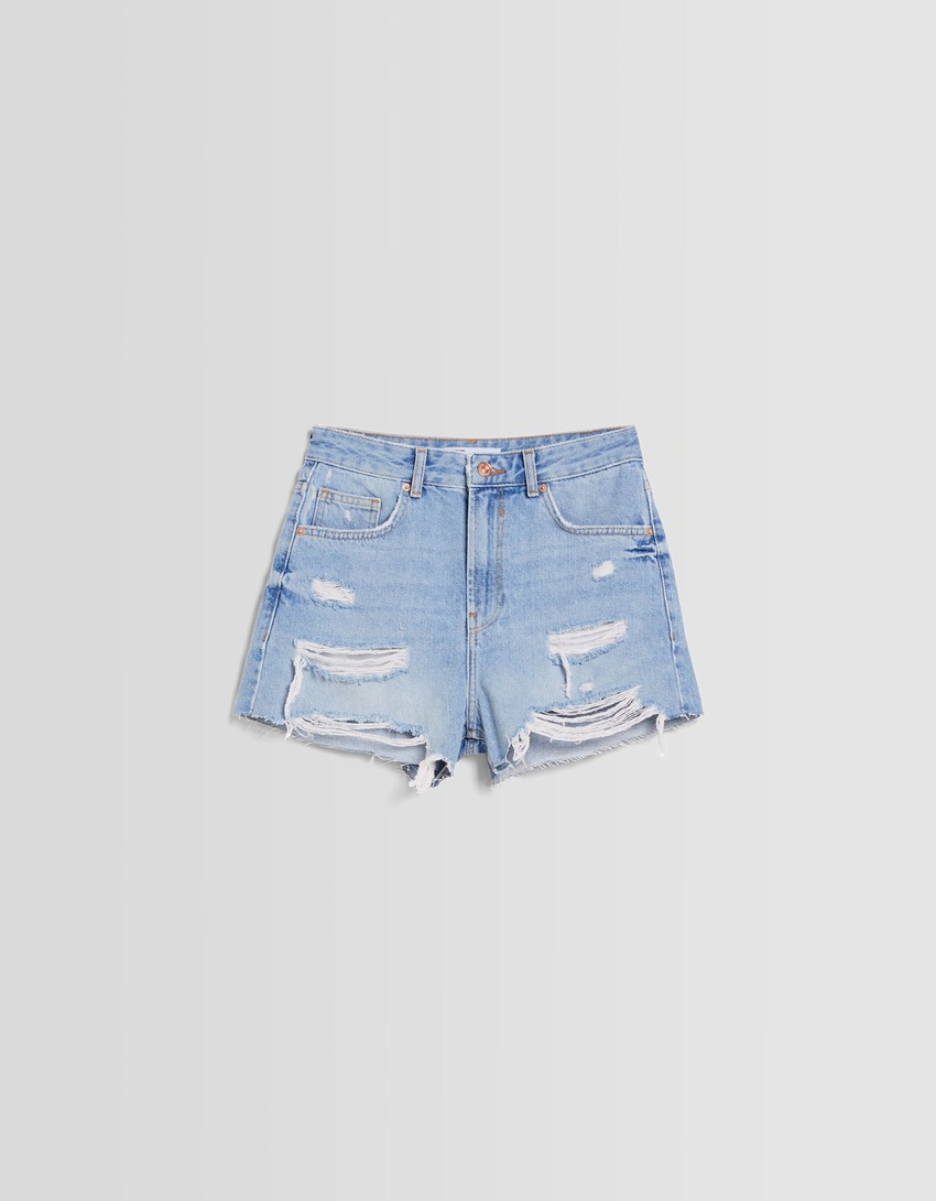 Calções jeans rasgados com bolsos