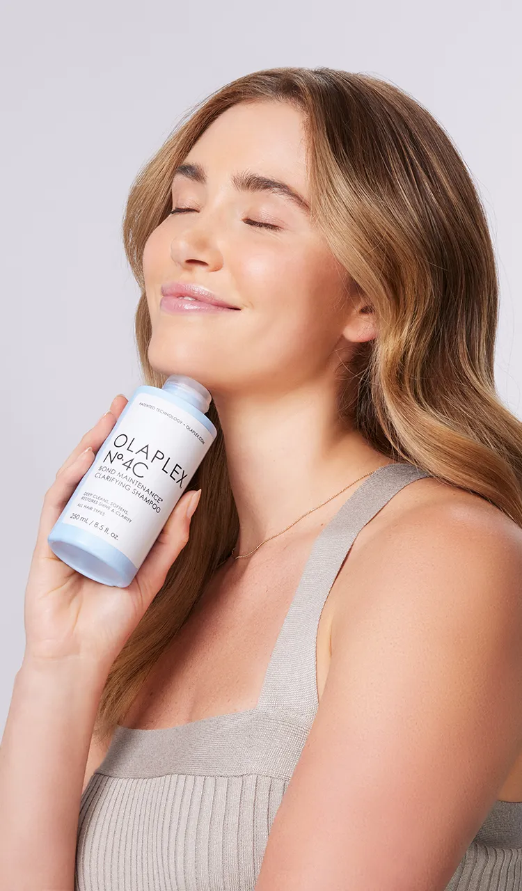 OLAPLEX Shampoing clarifiant N°4C-250 ml