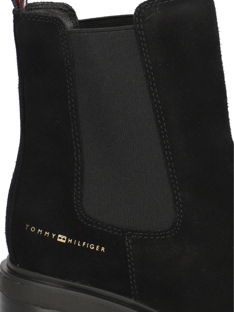 ESSENTIAL MIDHEEL SUEDEBOOTIE