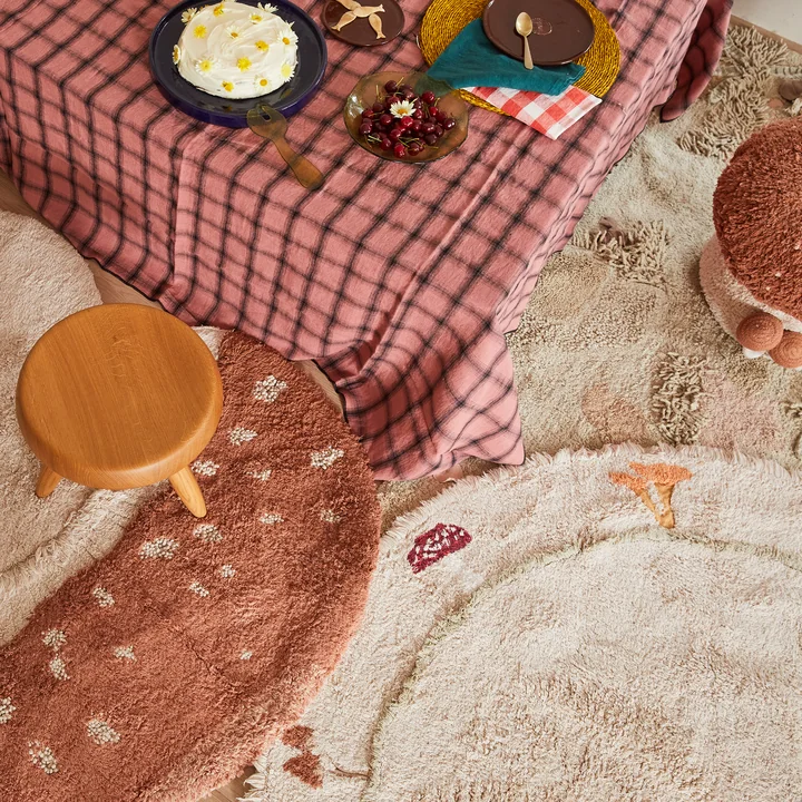 Lorena Canals - Fliegenpilz Teppich, 120 x 120 cm, natur / olive / chestnut