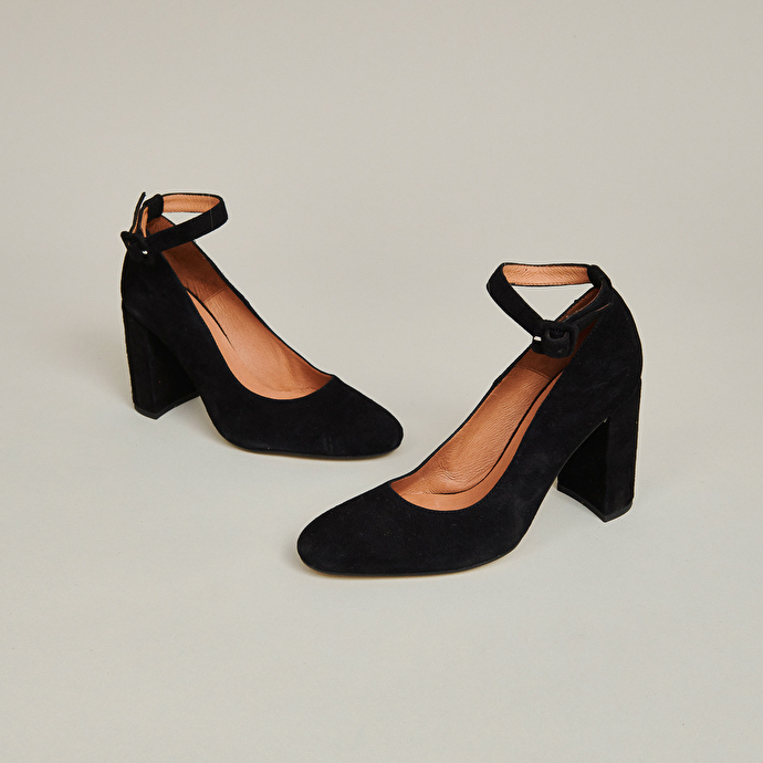 Babies à talons hauts  en velours noir