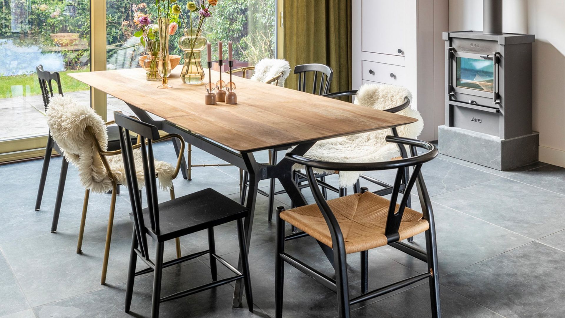 DTP Home Metropole  Eettafel