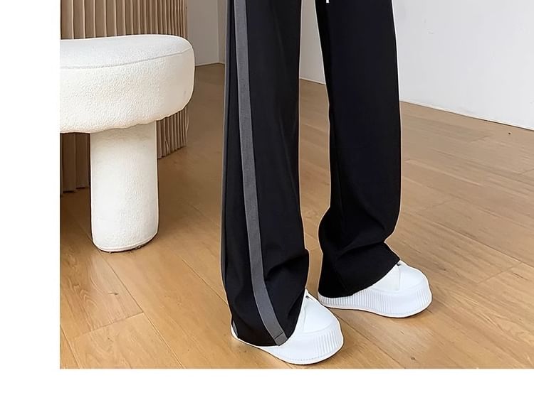 PERKARP - Wijde joggingbroek met trekkoord in de taille en contrasterende afwerking