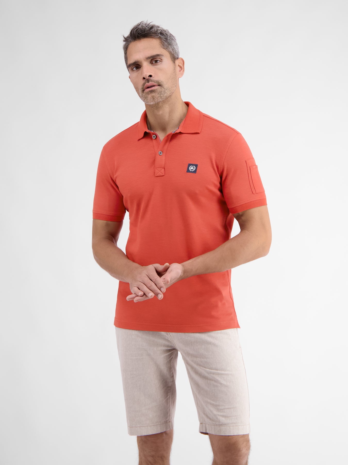 Unifarbenes gewaschenes Poloshirt mit Stretcheffekt