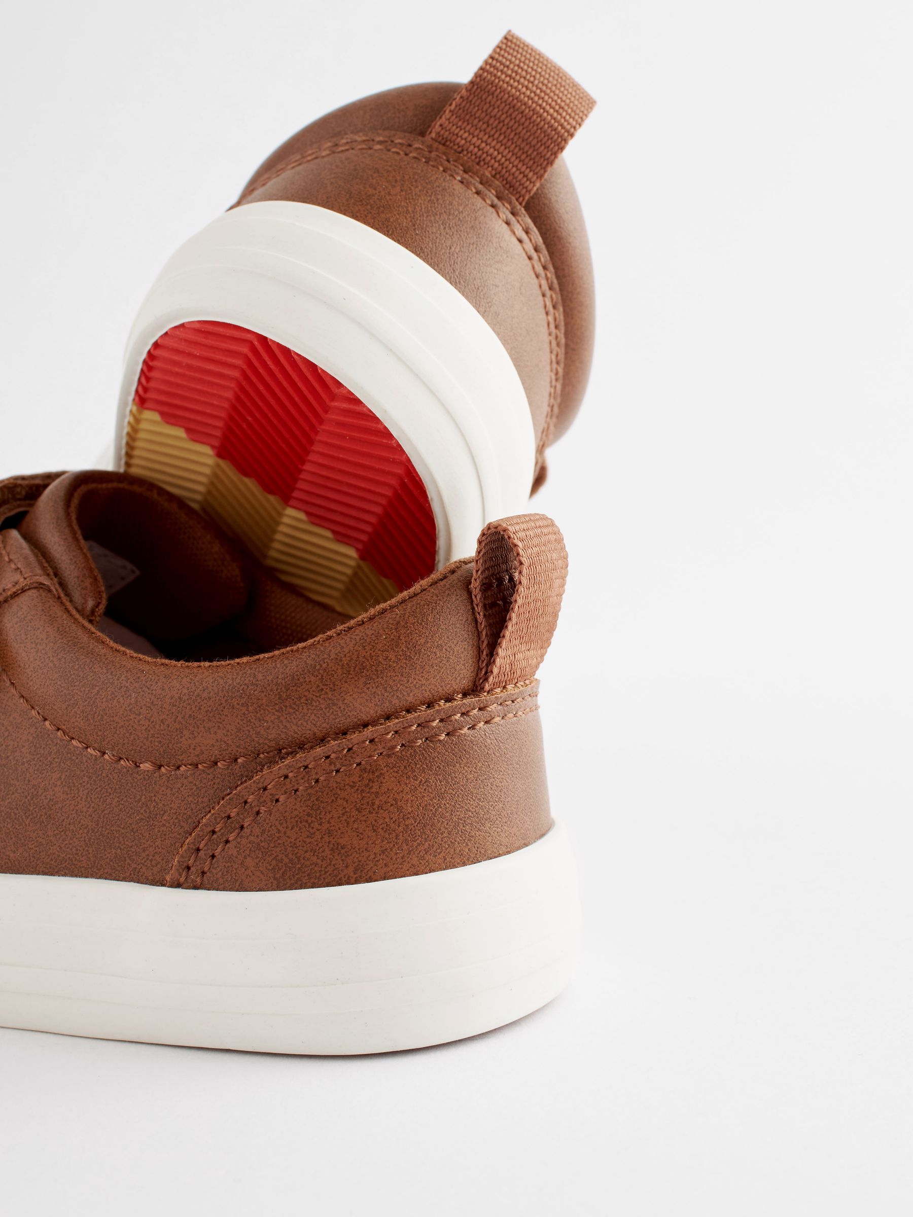 Lichtbruin - Sneakers met twee klittenbandjes