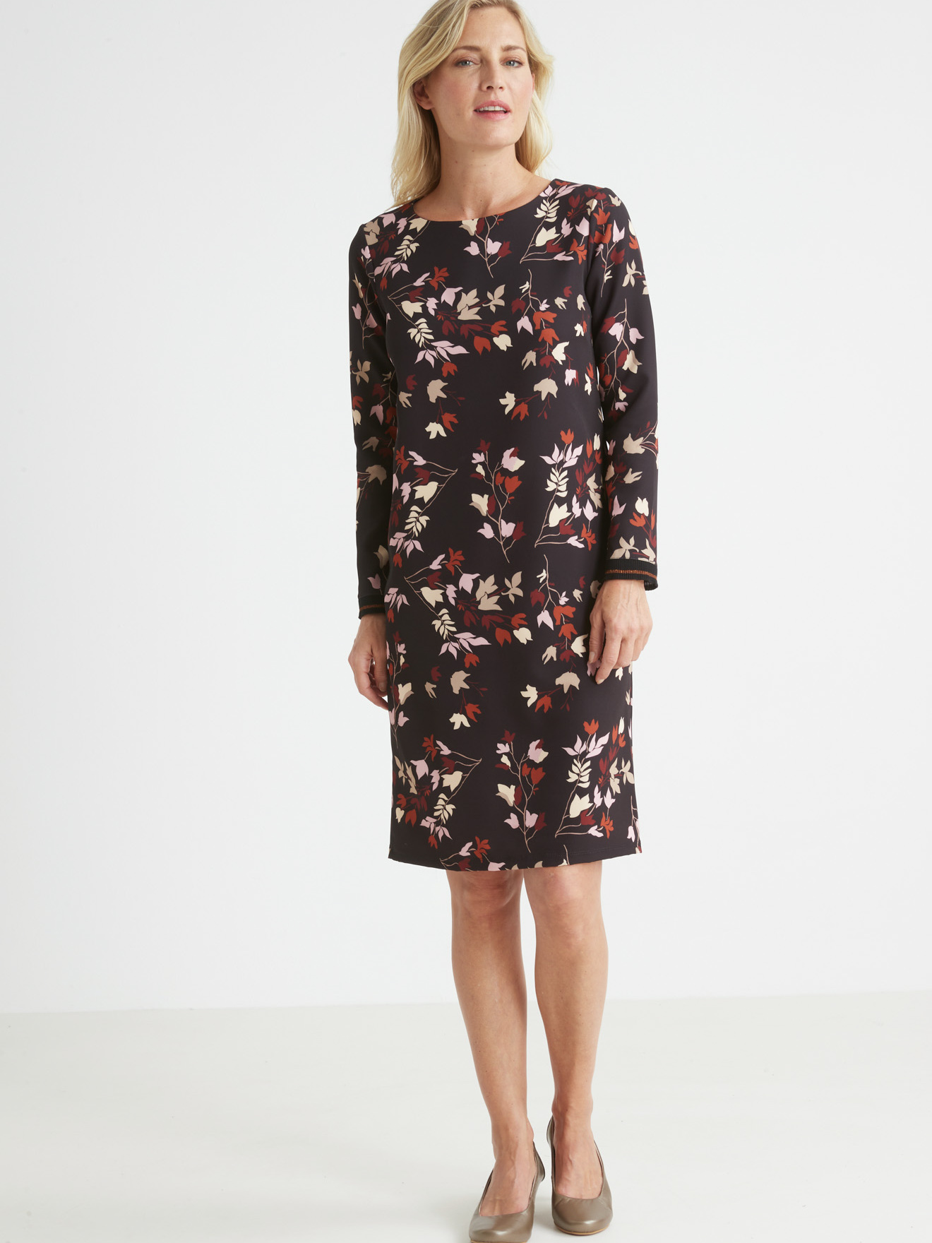 Robe housse tissu fluide