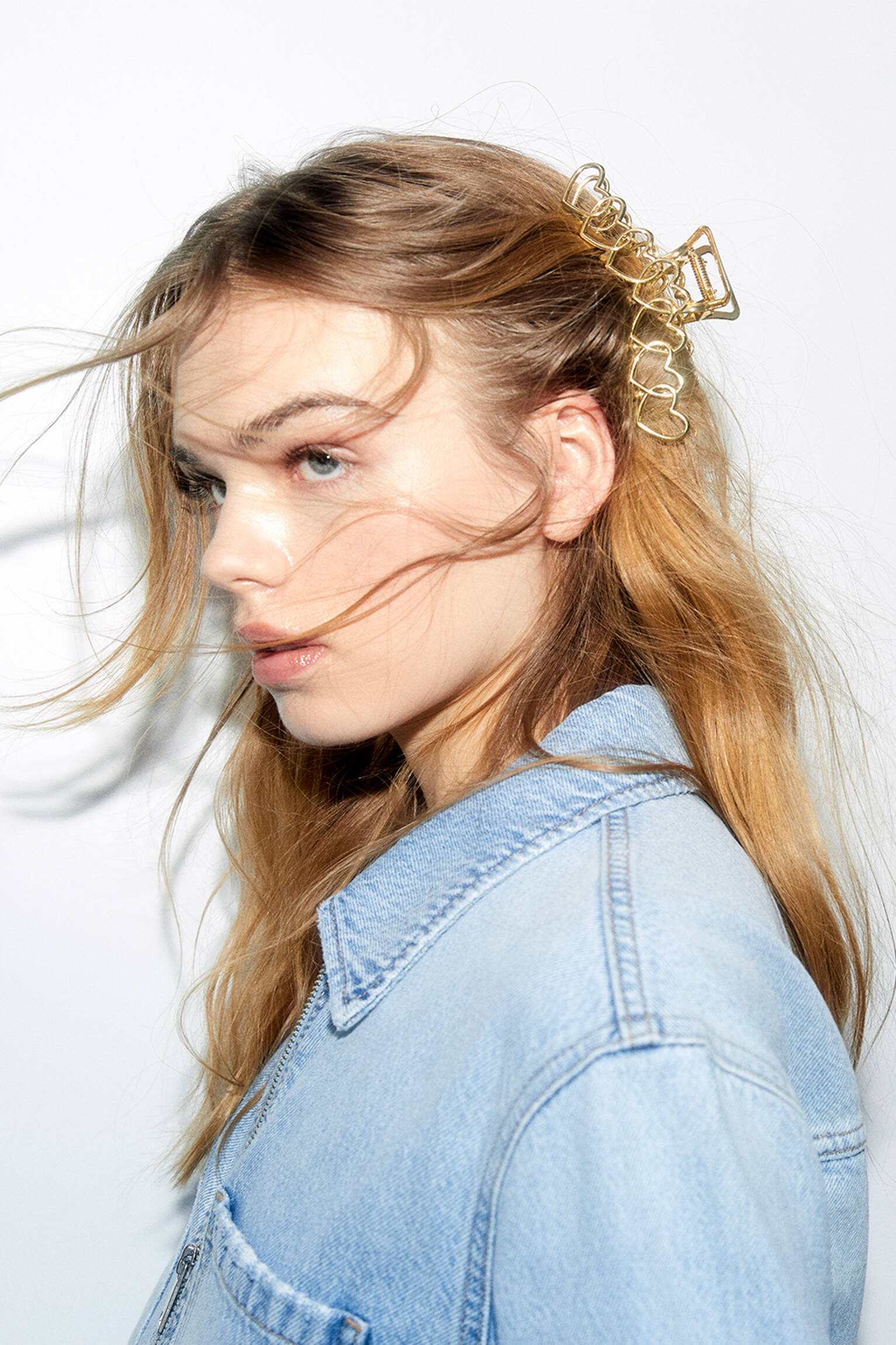 Presilha de cabelo com corações - dourada