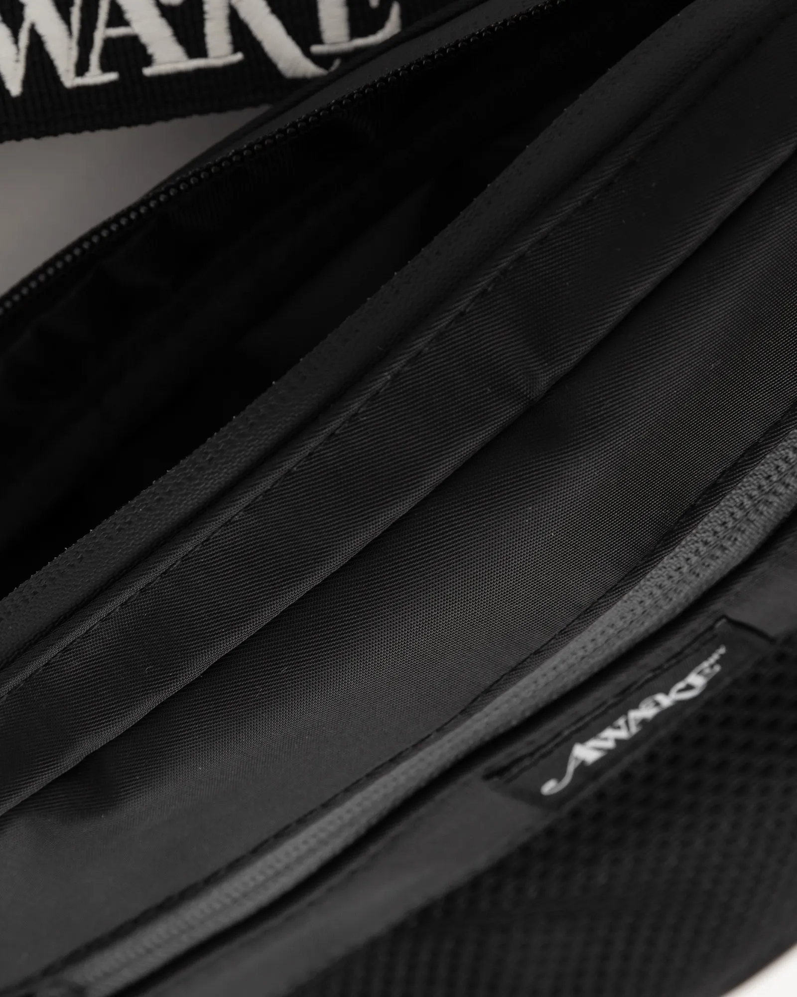 Awake CANVAS LOGO MESSENGER BAG