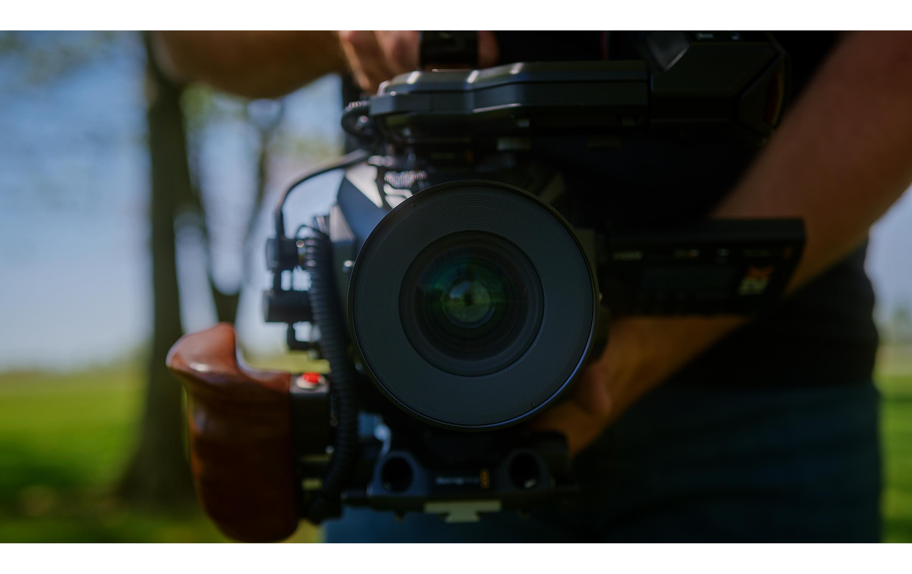 Festbrennweite 24mm T2 Full-frame Marco Cine Lens – Canon EF<br>Makro-Vollformat-Filmobjektiv