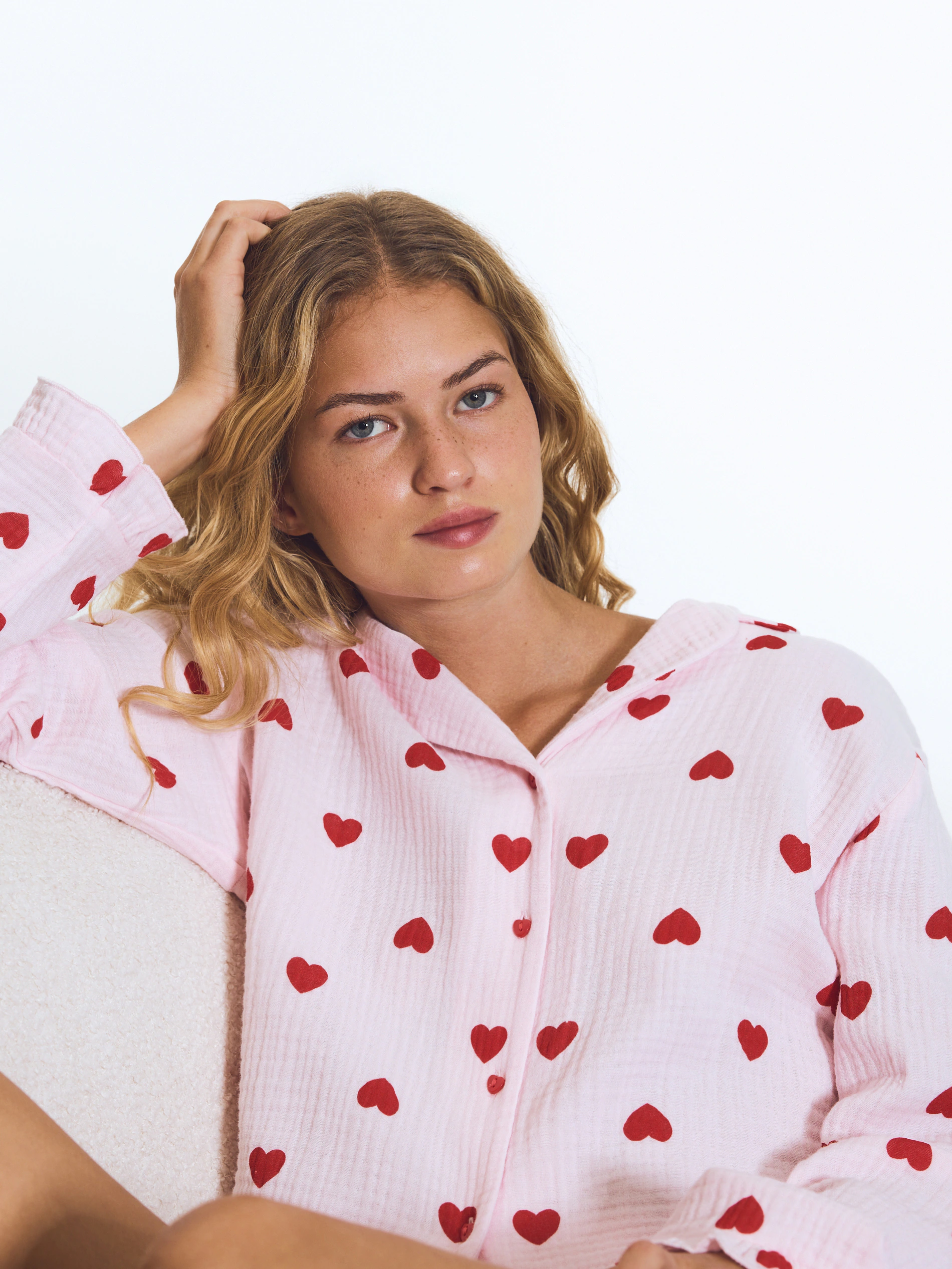 Musselin-Pyjama mit Herzmuster