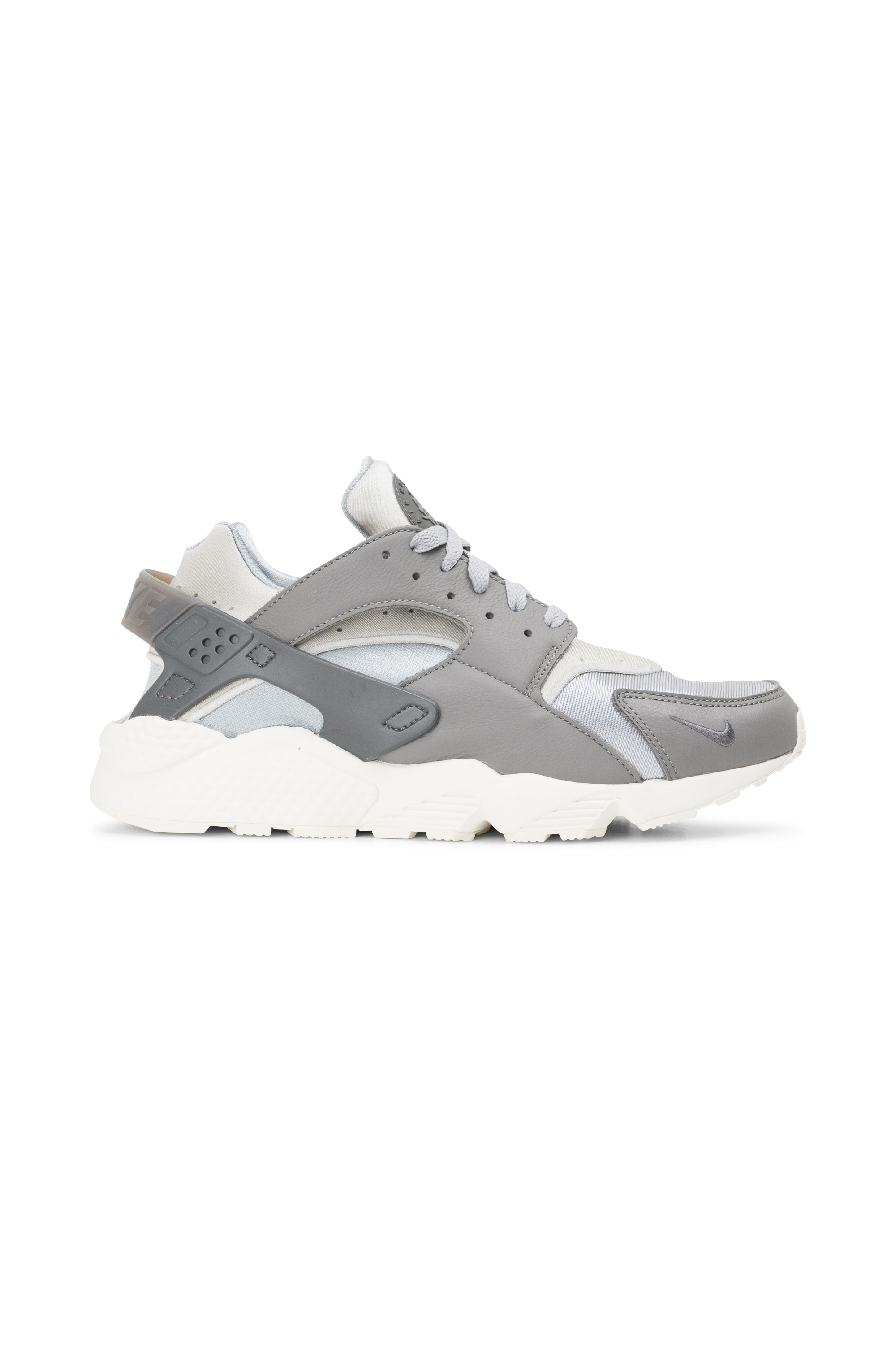 NIKE Baskets HUARACHE Gris