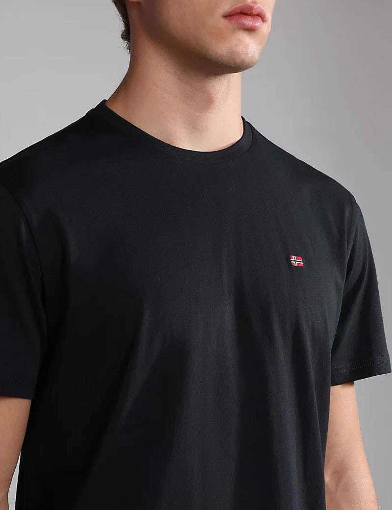 NAPAPIJRI T-SHIRT HOMME LOGO CŒUR NOIR