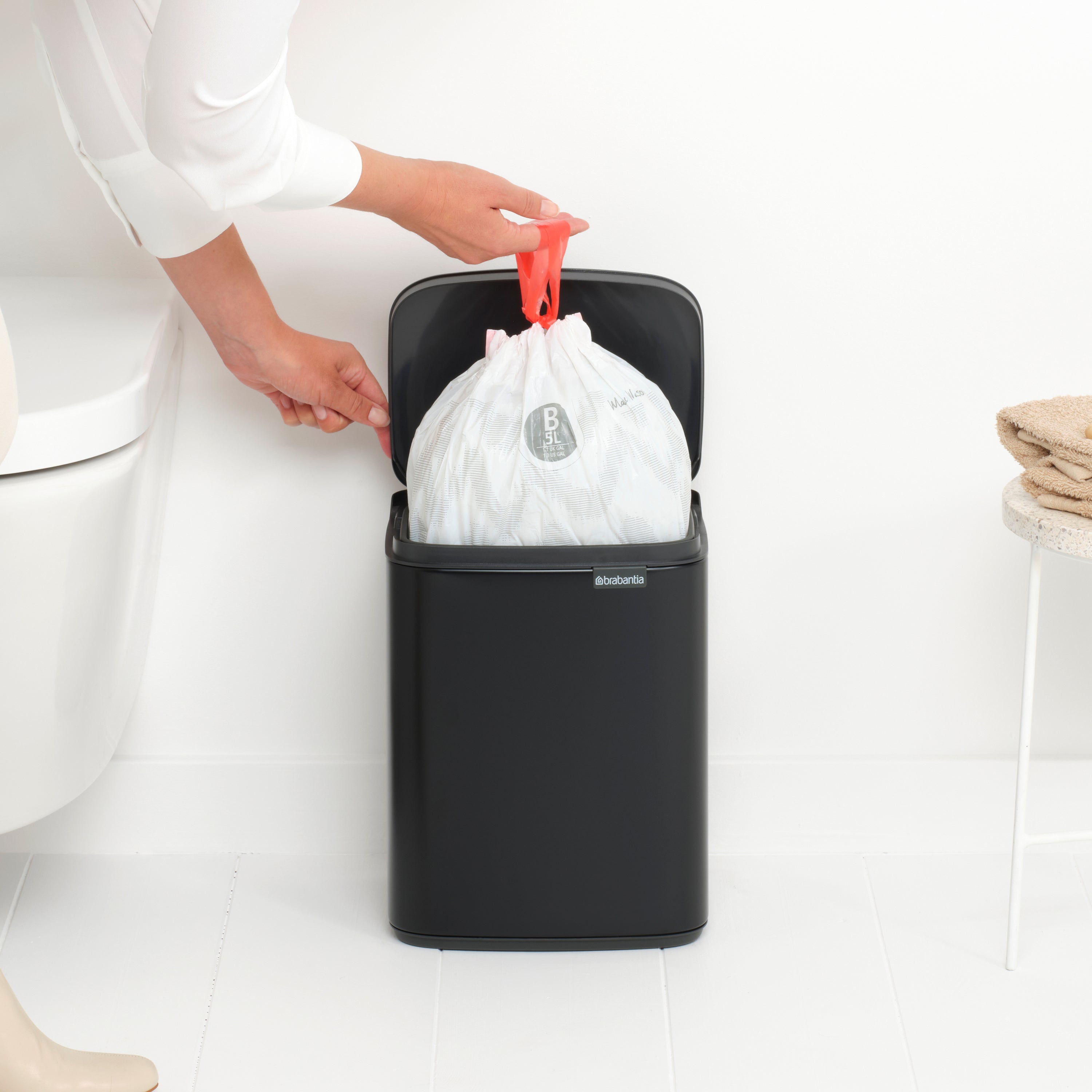 Brabantia Bo Afvalemmer 7 L - Matt Black