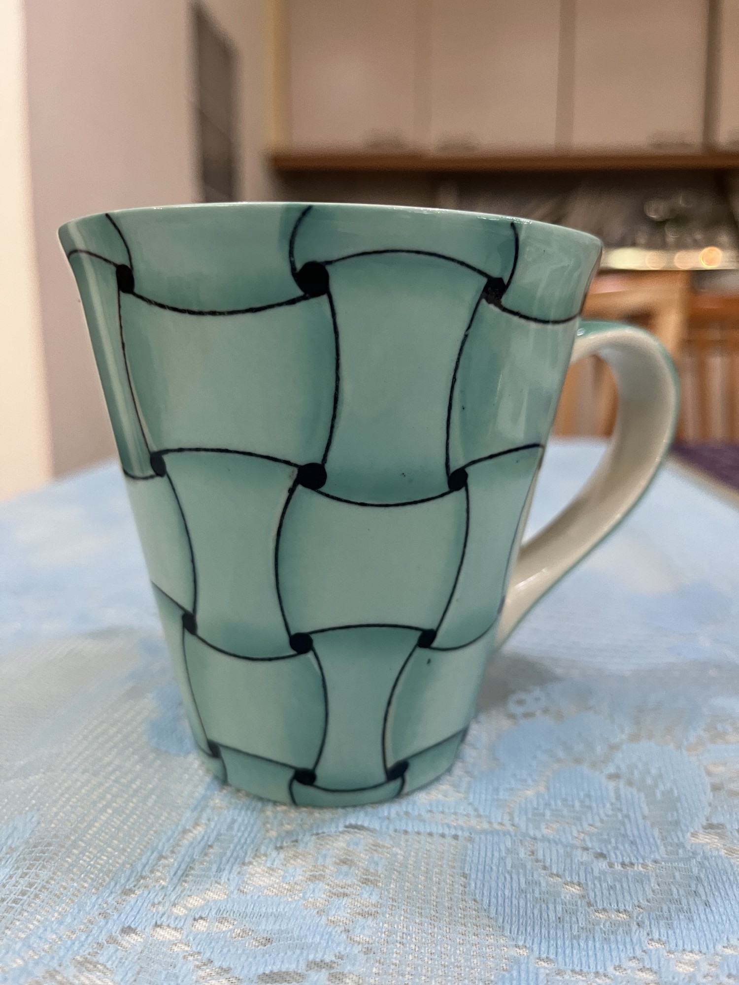 Keramikbecher 'Weaving', blau, Ø 9 cm, 12,5 cm zu 5,80