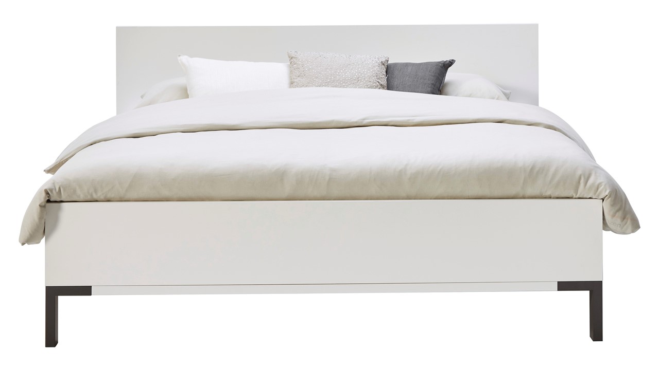 Bed Ragnar met hoofbord hout wit