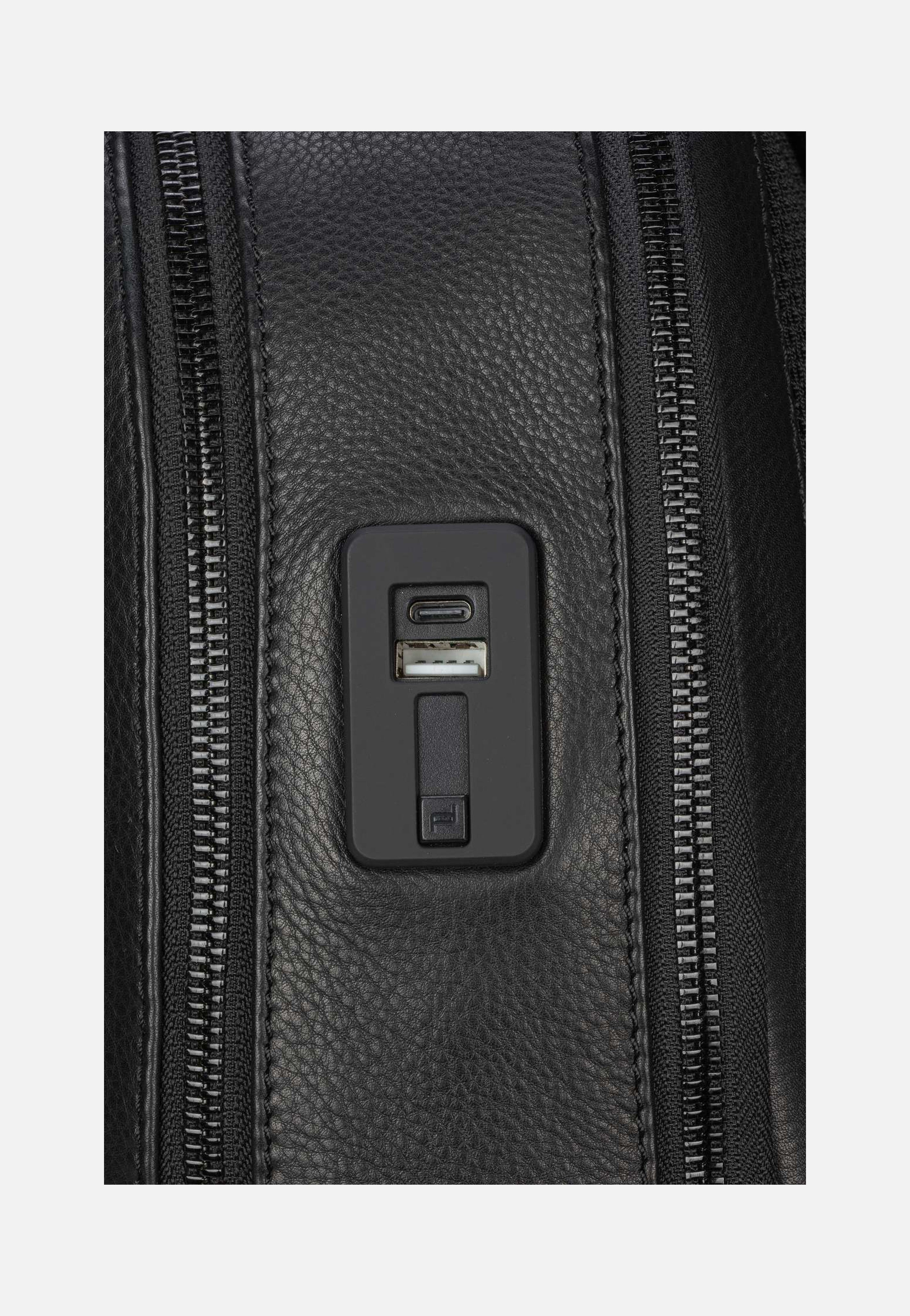 Roadster Leather M1 Black - Rucksack