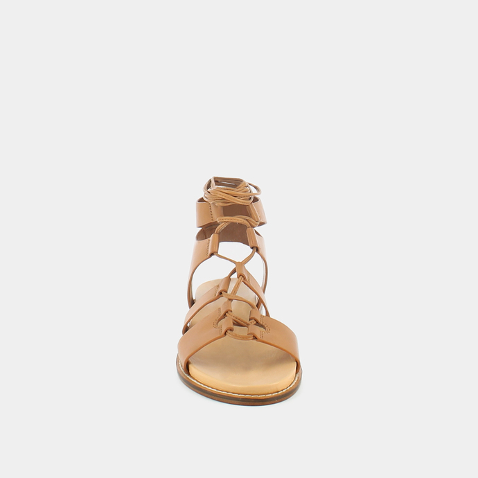 Sandales à empiècements et lacets  en cuir camel