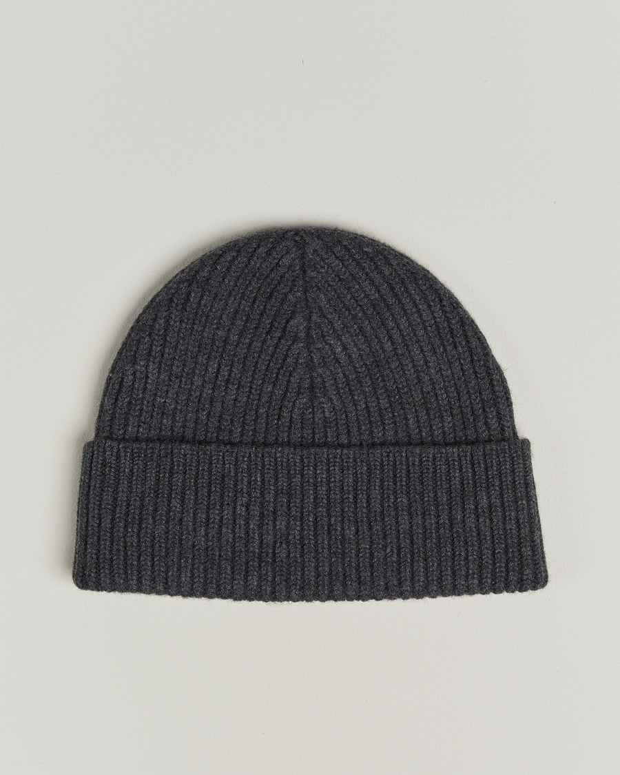 AMI Heart Logo Beanie Dark Grey