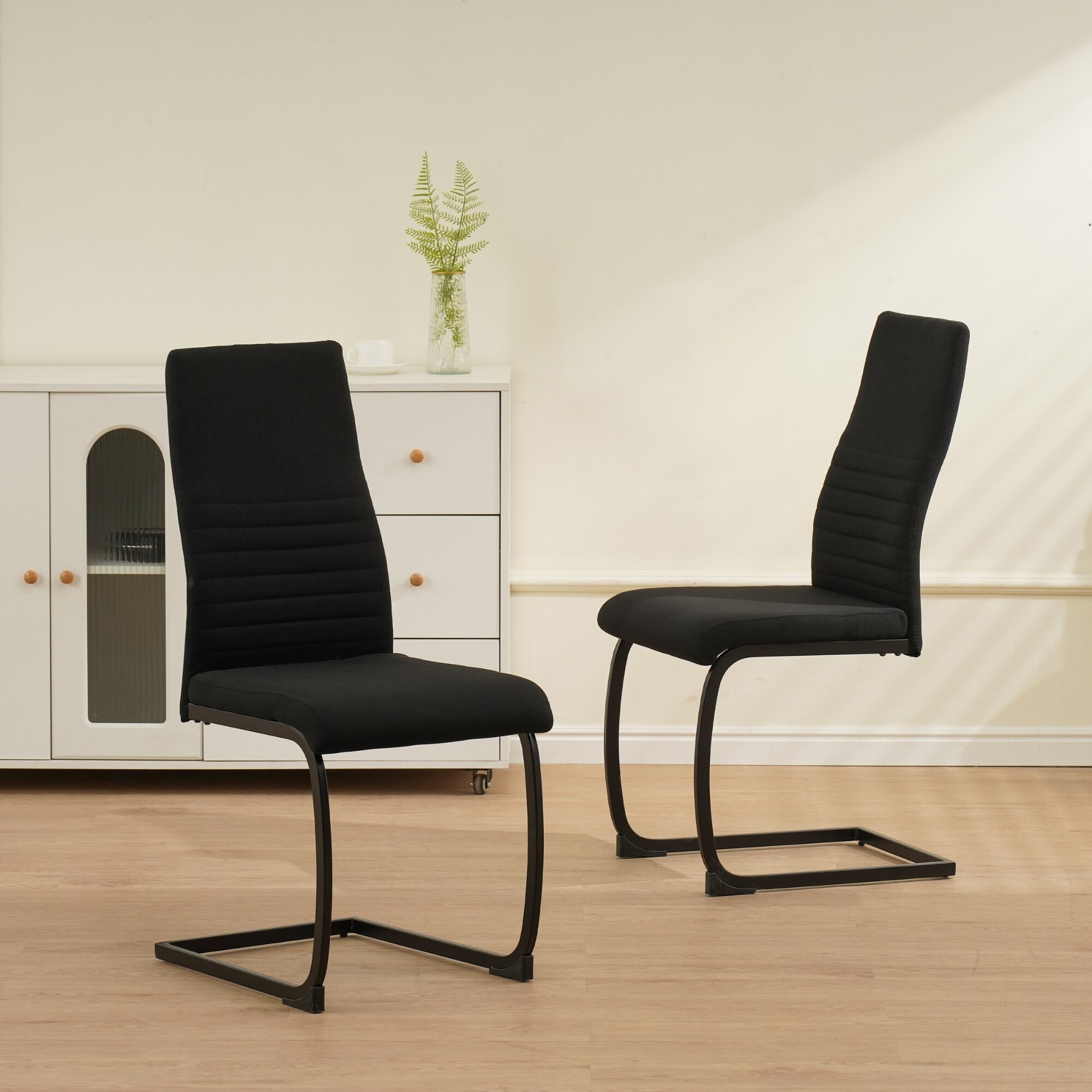 ALBATROS Freischwinger Stuhl TURANO 4er Set, Schwarz - Esszimmerstuhl Schwingstuhl mit Modernem Design, Stoff-Bezug, Dicke Polsterung - Küchenstuhl, Polster-Stuhl Esszimmer, Esstisch Stuhl