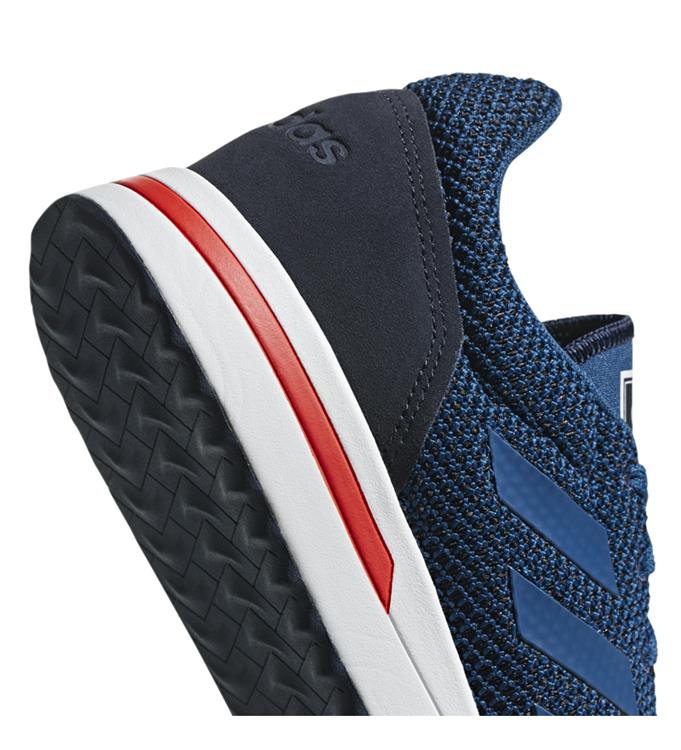 adidas RUN70S